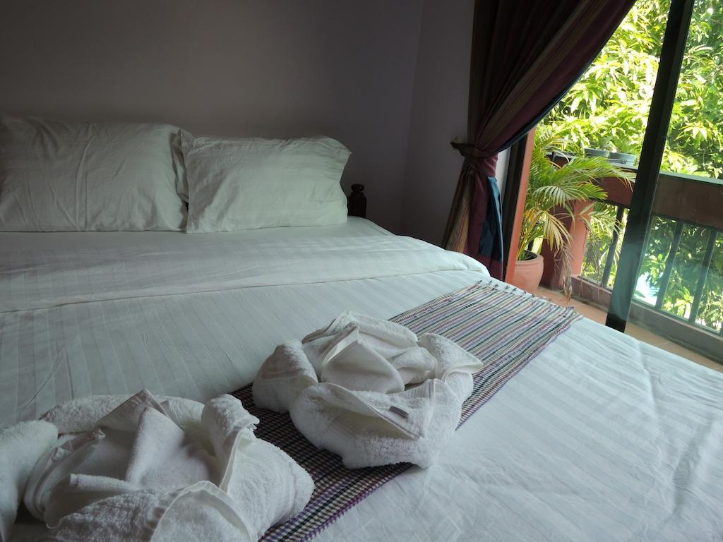 Elephant Blanc Phnom Penh Zimmer foto
